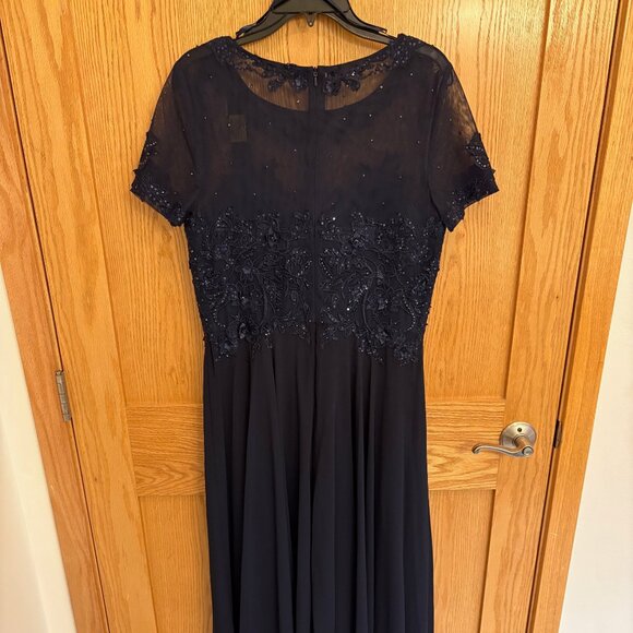 Xscape Navy Blue Gown Size 12 - Picture 2 of 7